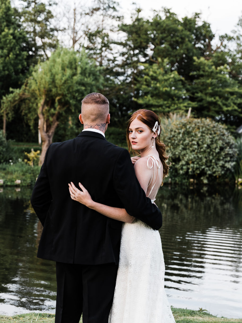 Modern Outdoor Wedding With Bold and Elegant Green and Yellow Styling