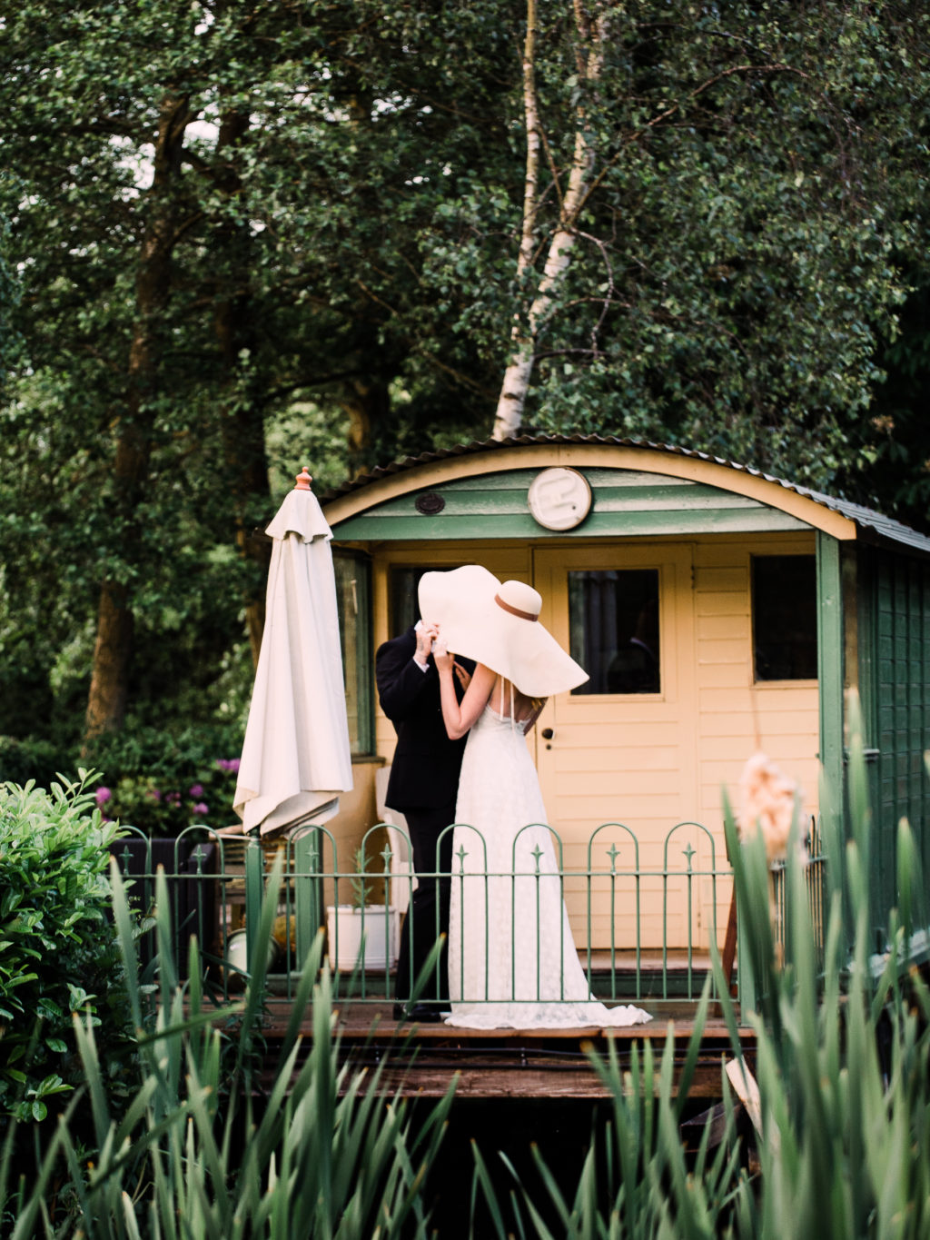 Modern Outdoor Wedding With Bold and Elegant Green and Yellow Styling