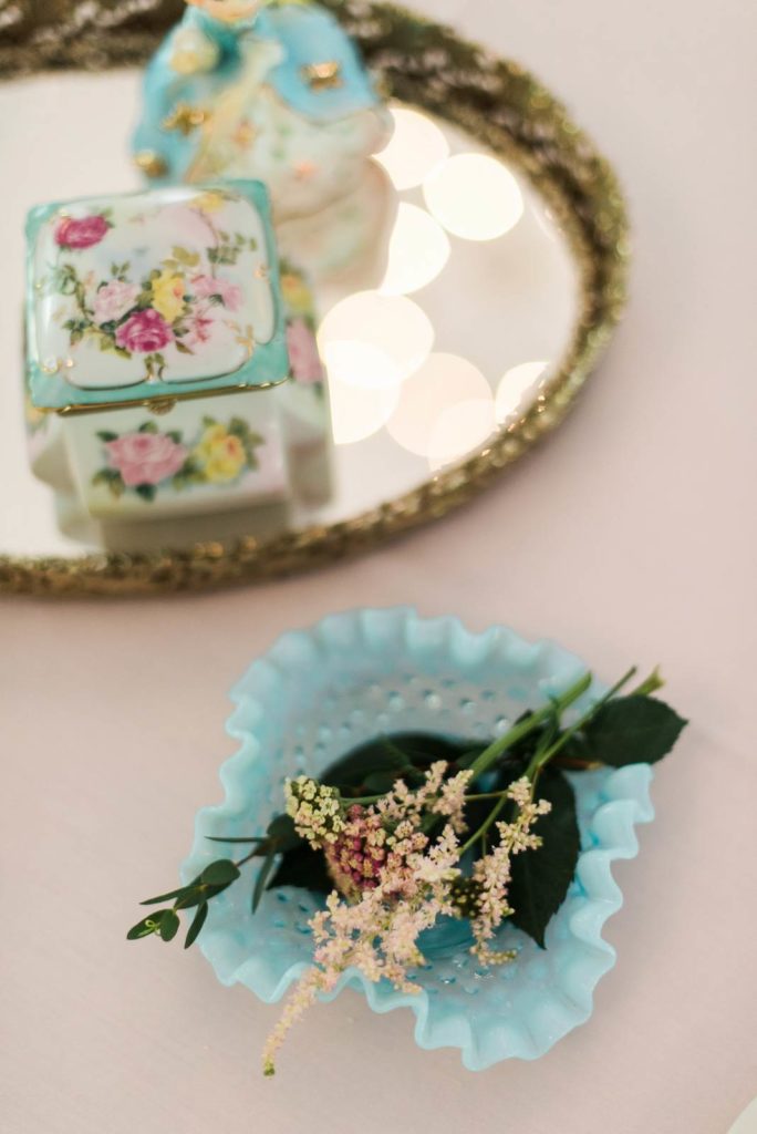 A pretty pastel wedding with vintage details
