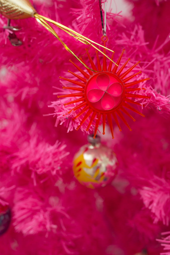 1960s Christmas wedding inspiration with pom poms & baubles galore!
