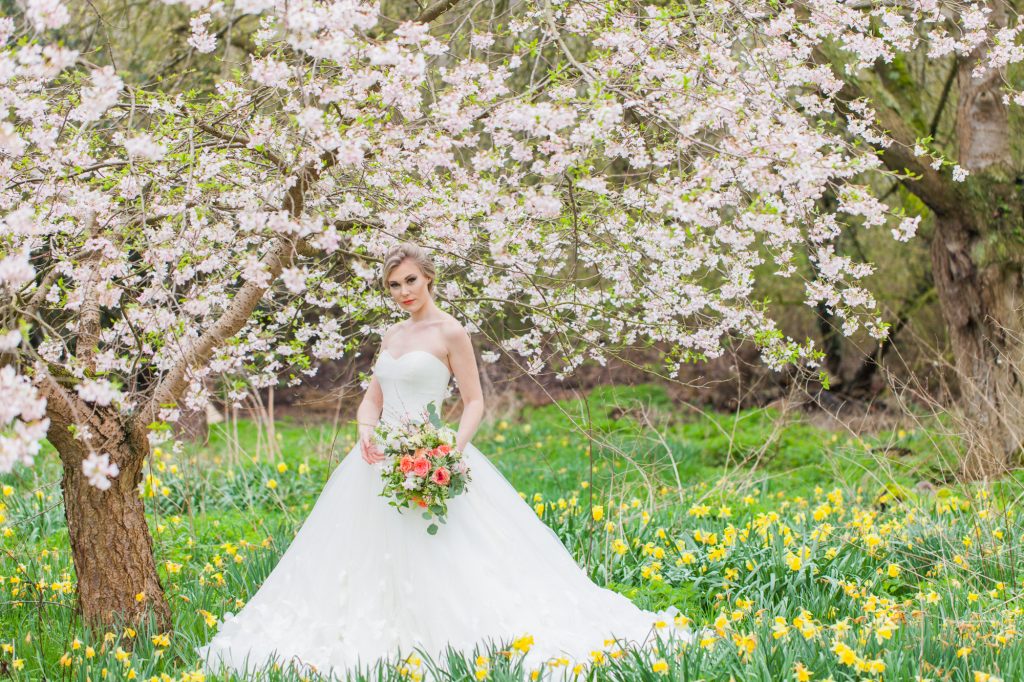 Luxe Country Garden Wedding Inspiration at 'That Amazing Place'