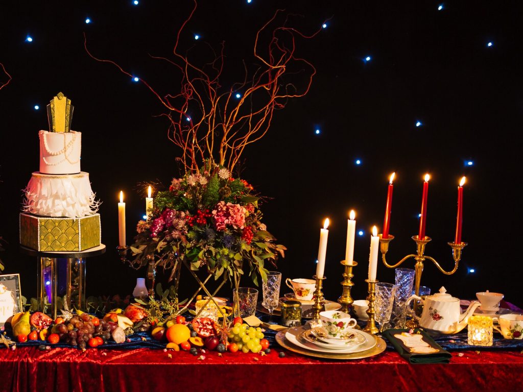 Alternative 1920's Wedding Inspiration with Celestial Blue Wedding Cake 