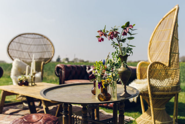 How to create a wedding chill out area