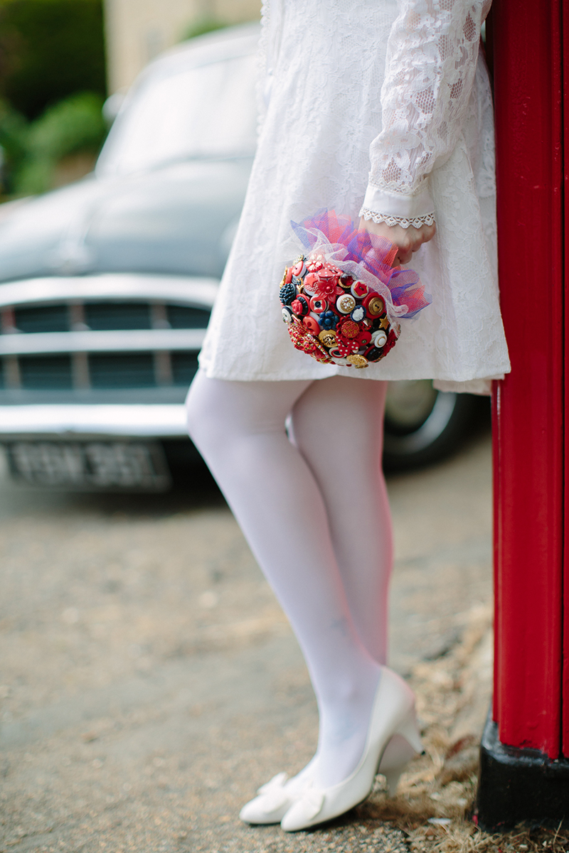 1960's Wedding Inspiration with Daisy Details and Button Bouquets