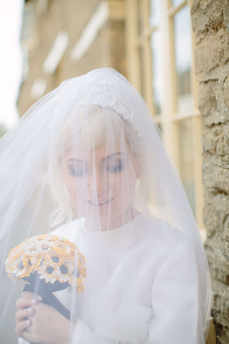 1960's Wedding Inspiration with Daisy Details and Button Bouquets
