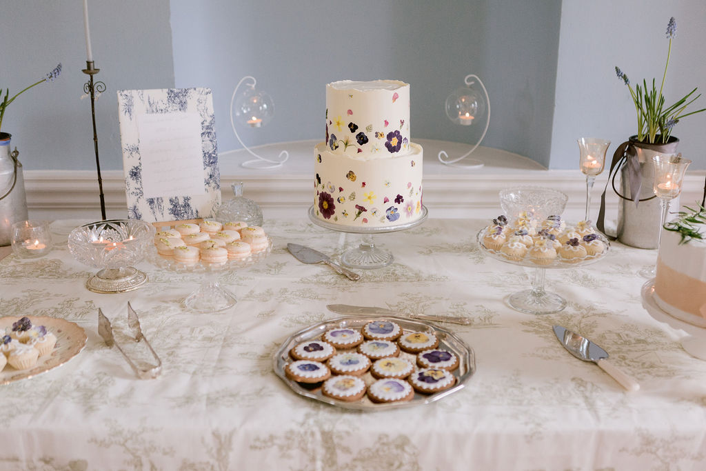 Traditional Wedding With Jane Austen Vintage Vibes