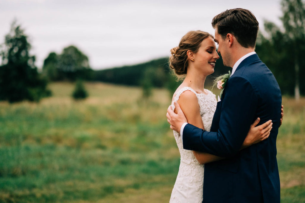 Relaxed Garden Wedding in Sweden With Traditional Vibes