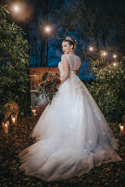 Rustic Winter Wedding With Luxury Styling and Romantic Dresses