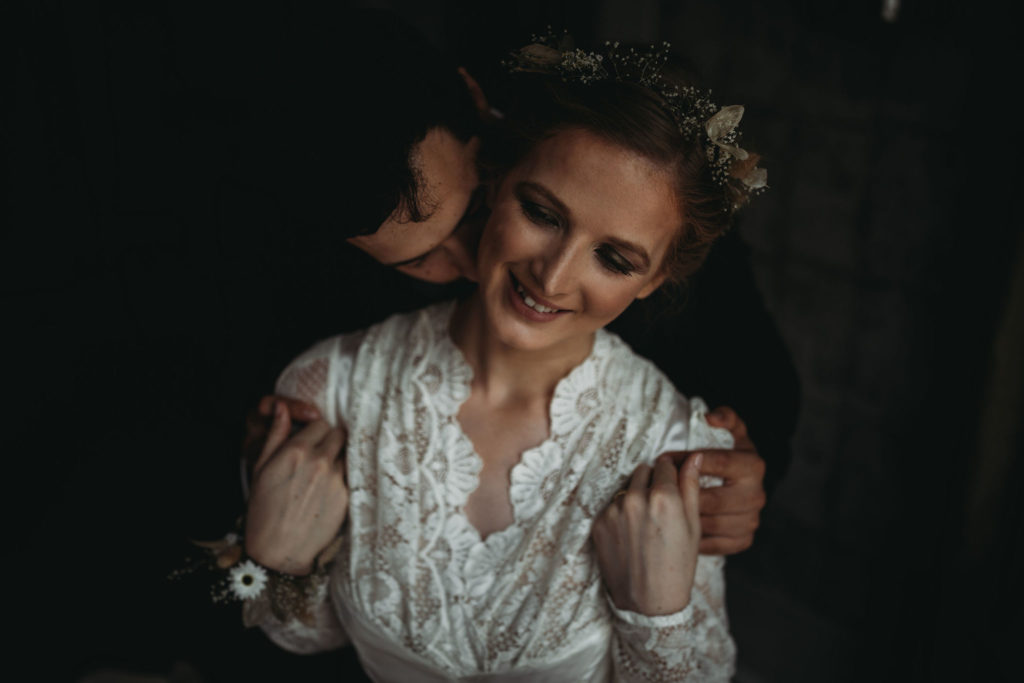 Ethical Vintage Elopement in Cambridge With 1940's Dress and Styling