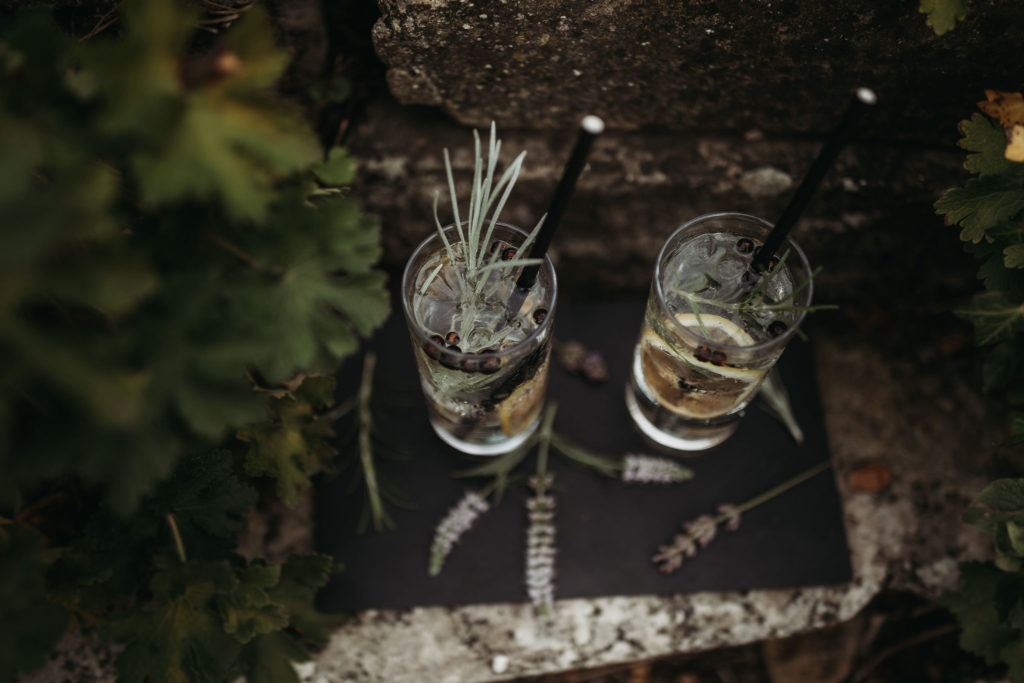 Ethical Vintage Elopement in Cambridge With 1940's Dress and Styling