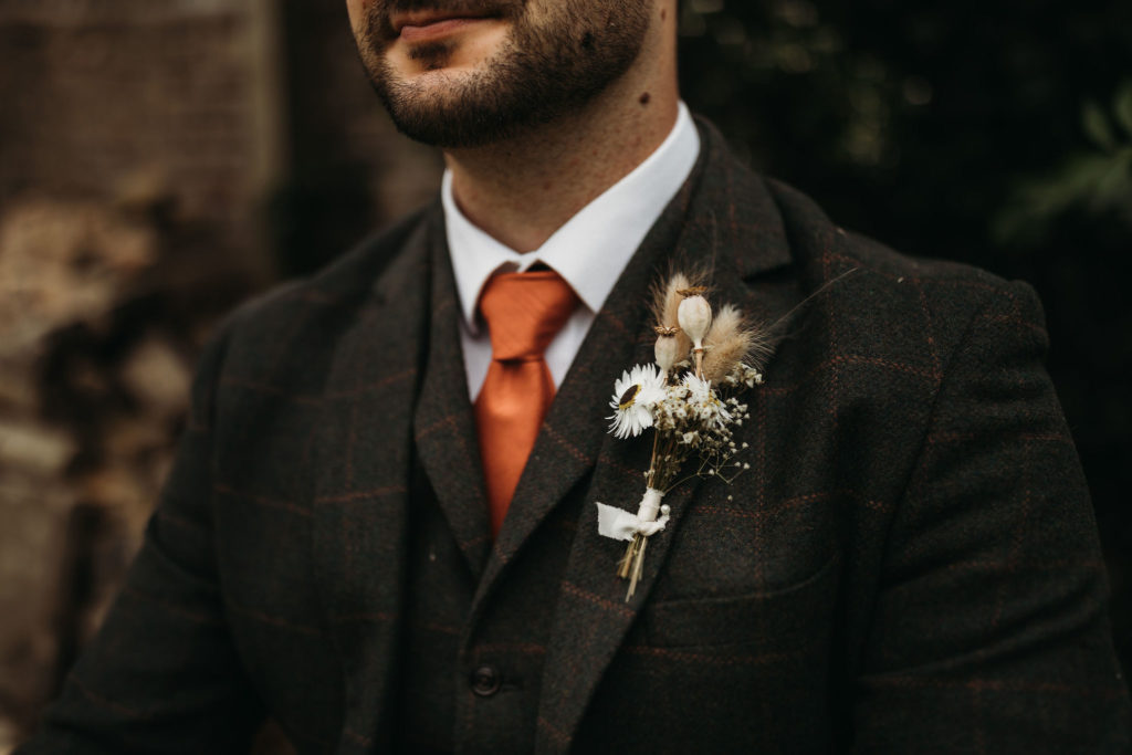 Ethical Vintage Elopement in Cambridge With 1940's Dress and Styling