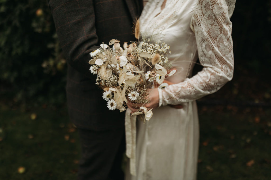 Ethical Vintage Elopement in Cambridge With 1940's Dress and Styling