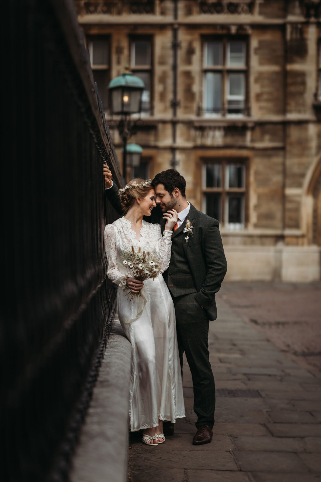 Ethical Vintage Elopement in Cambridge With 1940's Dress and Styling