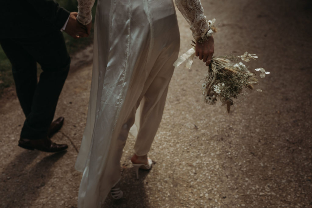 Ethical Vintage Elopement in Cambridge With 1940's Dress and Styling