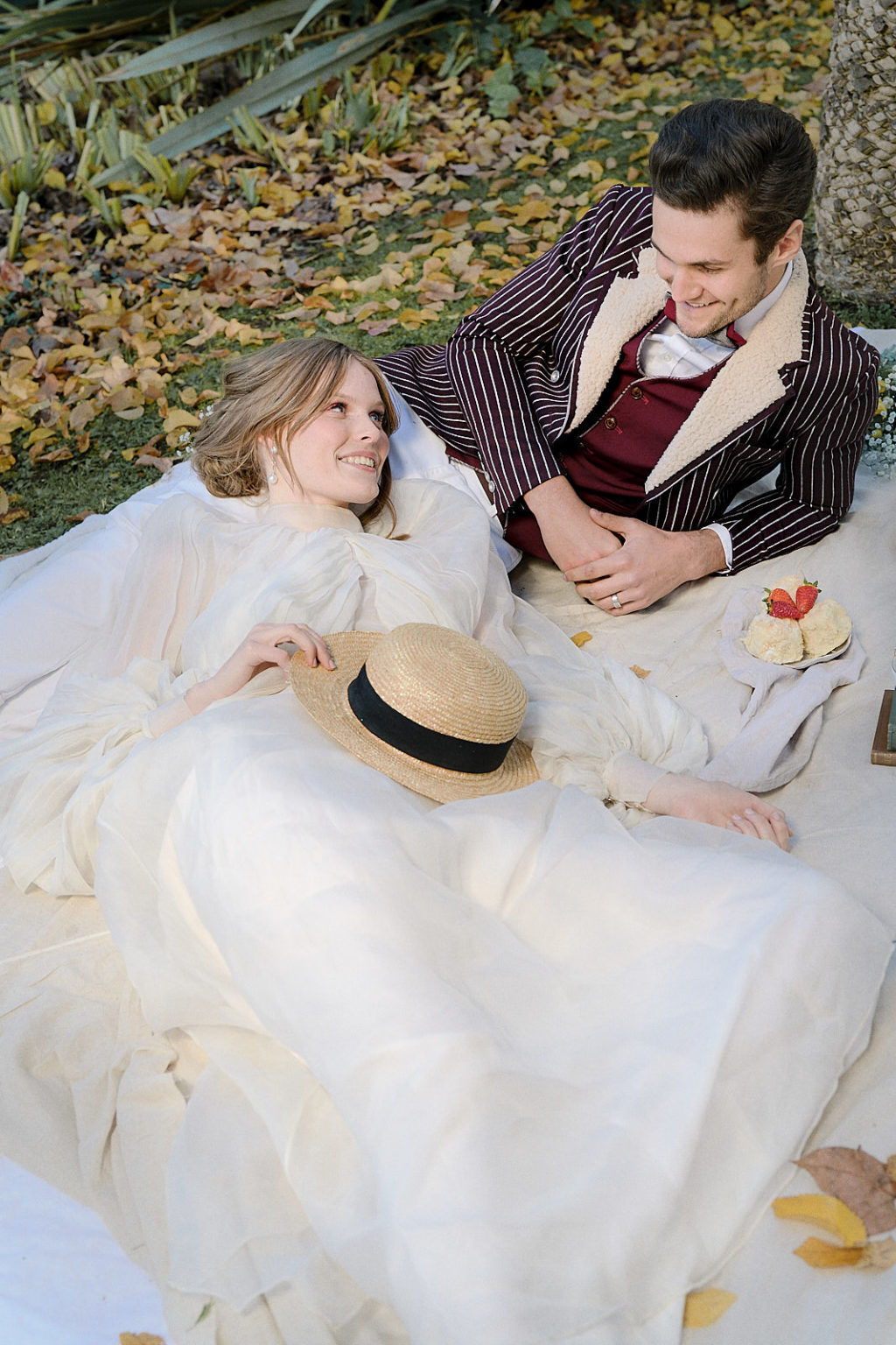 Luxury Picnic Wedding With Chic Victorian Inspiration