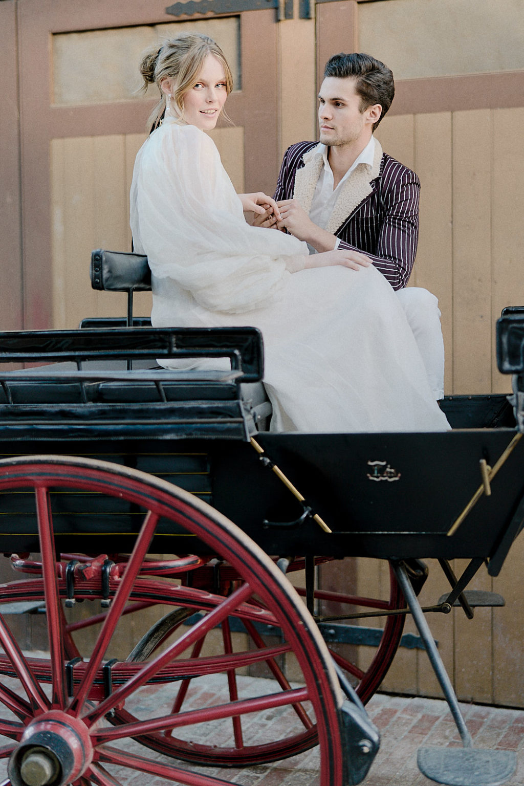 Luxury Picnic Wedding With Chic Victorian Inspiration