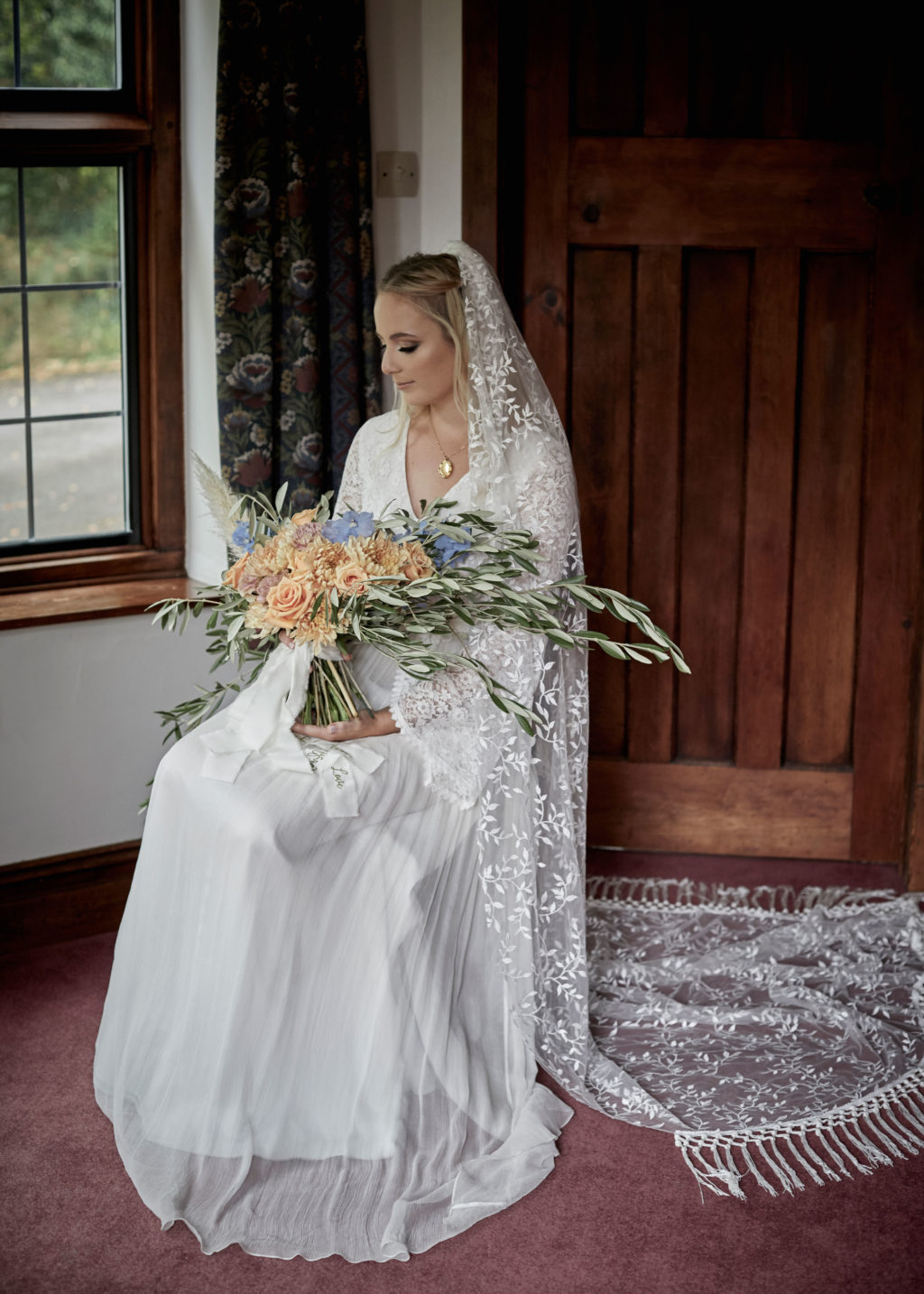 Luxe 1970's Inspired Wedding at Bysshe Court Barn Surrey