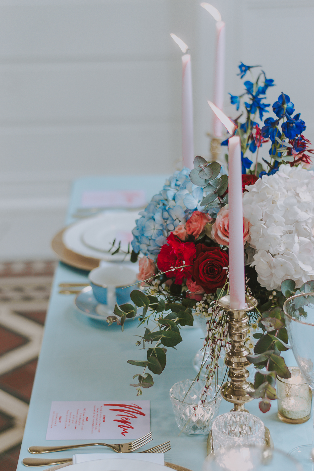 Chintzy Vintage Wedding Inspiration with William Morris Alternative Style 