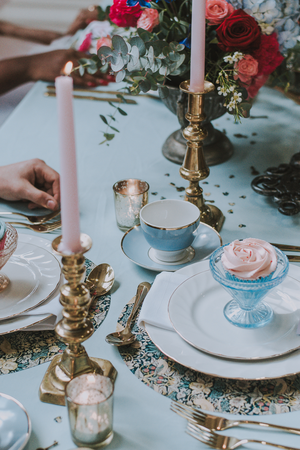 Chintzy Vintage Wedding Inspiration with William Morris Alternative Style