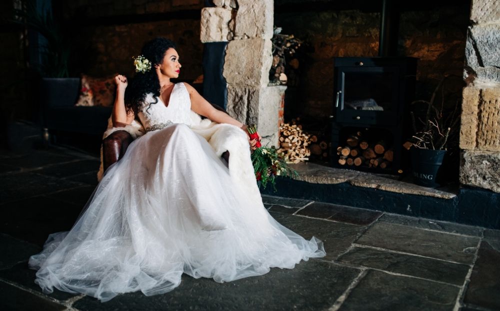 True Christmas Wedding Inspiration at Arreton Manor, Isle of Wight