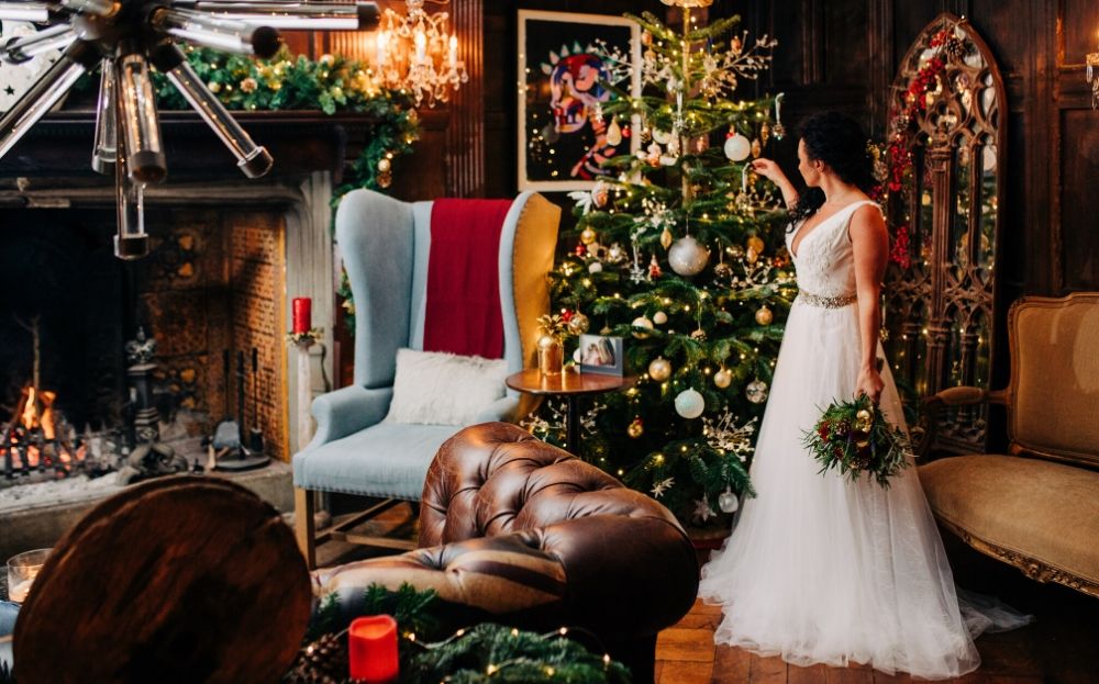 True Christmas Wedding Inspiration at Arreton Manor, Isle of Wight