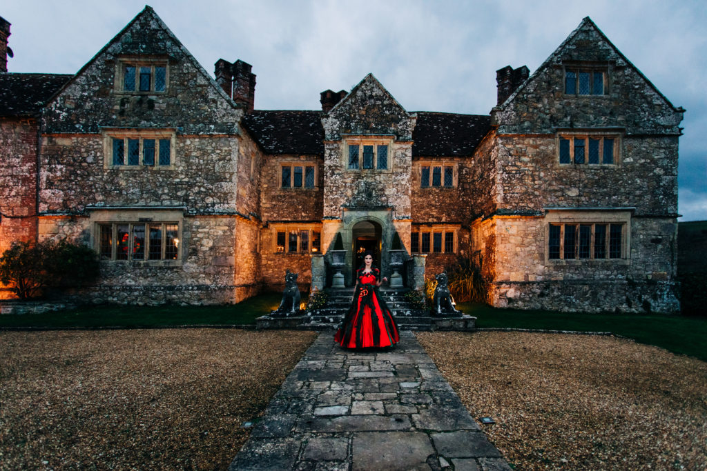 True Christmas Wedding Inspiration at Arreton Manor, Isle of Wight