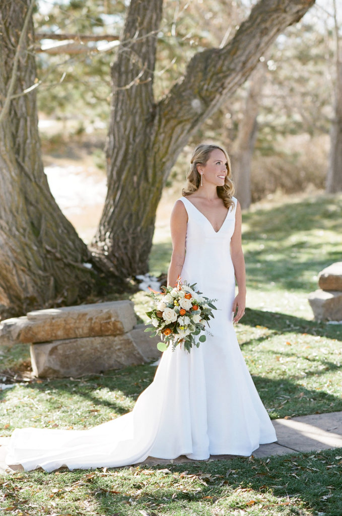 Chic Mountain Ranch Winter Wedding at Albert’s Lodge, Colorado, USA