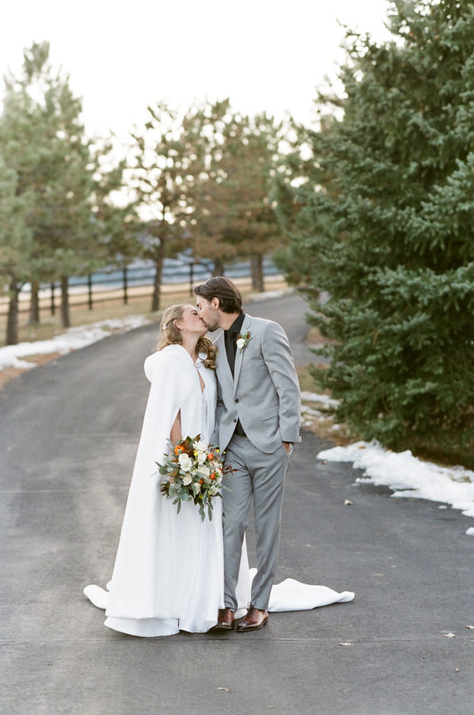 Chic Mountain Ranch Winter Wedding at Albert’s Lodge, Colorado, USA