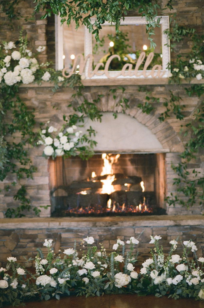 Chic Mountain Ranch Winter Wedding at Albert’s Lodge, Colorado, USA