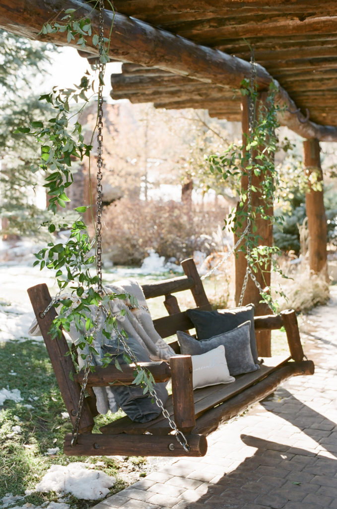 Chic Mountain Ranch Winter Wedding at Albert’s Lodge, Colorado, USA