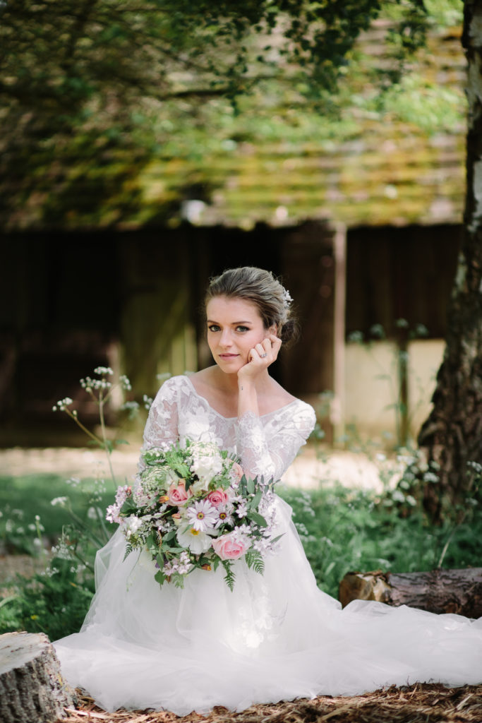 Rustic Elegant Wedding Inspiration at Sulgrave Manor, Northamptonshire