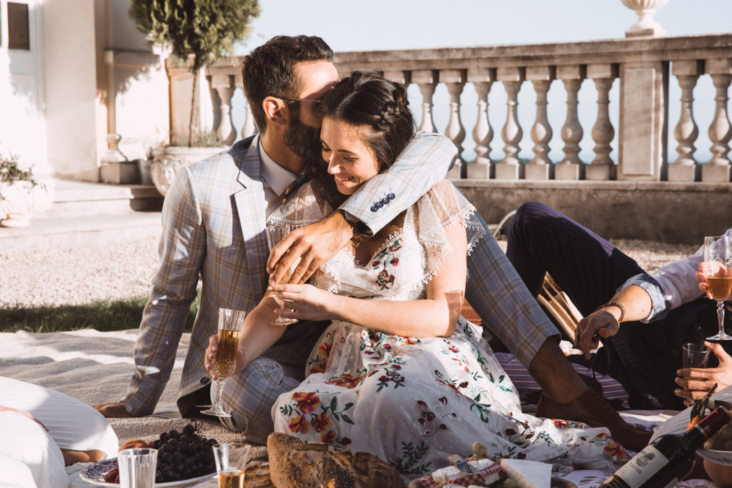 French Chic Picnic Wedding at Château Saint Georges, Grasse