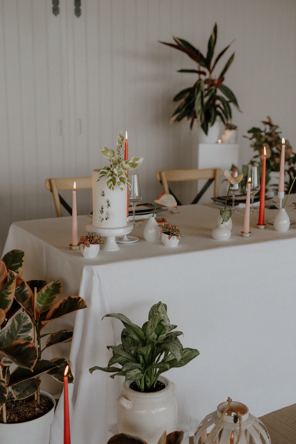 Modern Botanical Outdoor Wedding Inspiration at Primrose Hill Farm, Oxfordshire