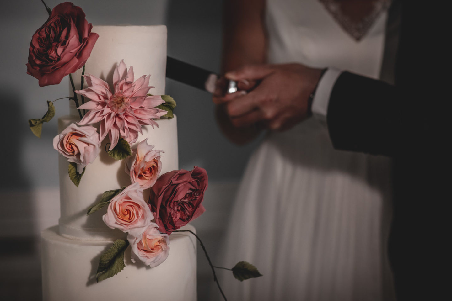 Rustic Intimate Wedding With Romantic Vibes at Findon Manor