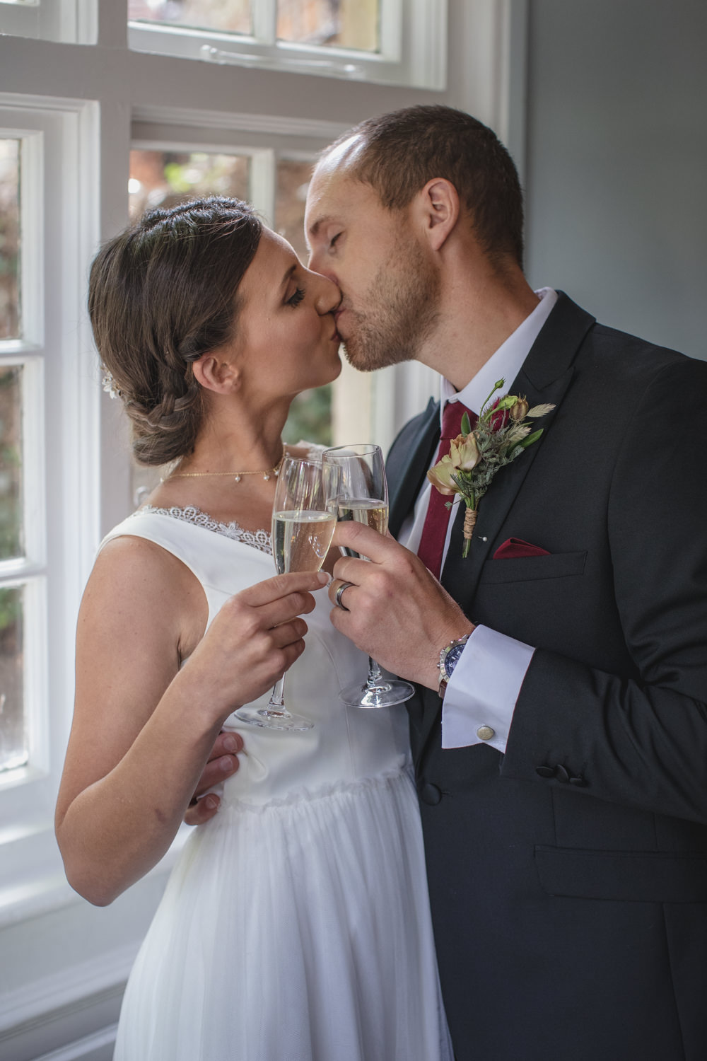Rustic Intimate Wedding With Romantic Vibes at Findon Manor