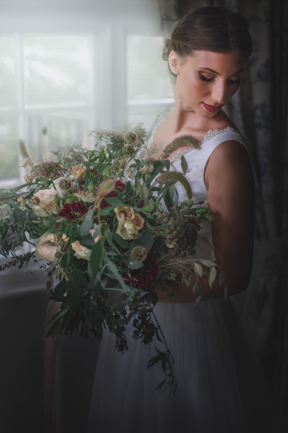 Rustic Intimate Wedding With Romantic Vibes at Findon Manor