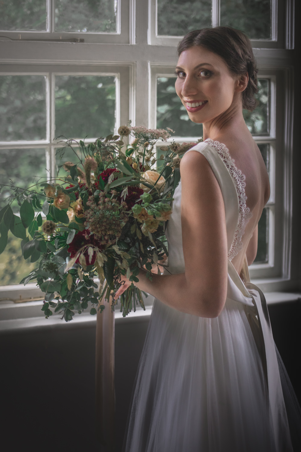 Rustic Intimate Wedding With Romantic Vibes at Findon Manor