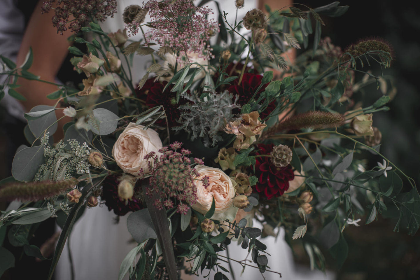 Rustic Intimate Wedding With Romantic Vibes at Findon Manor