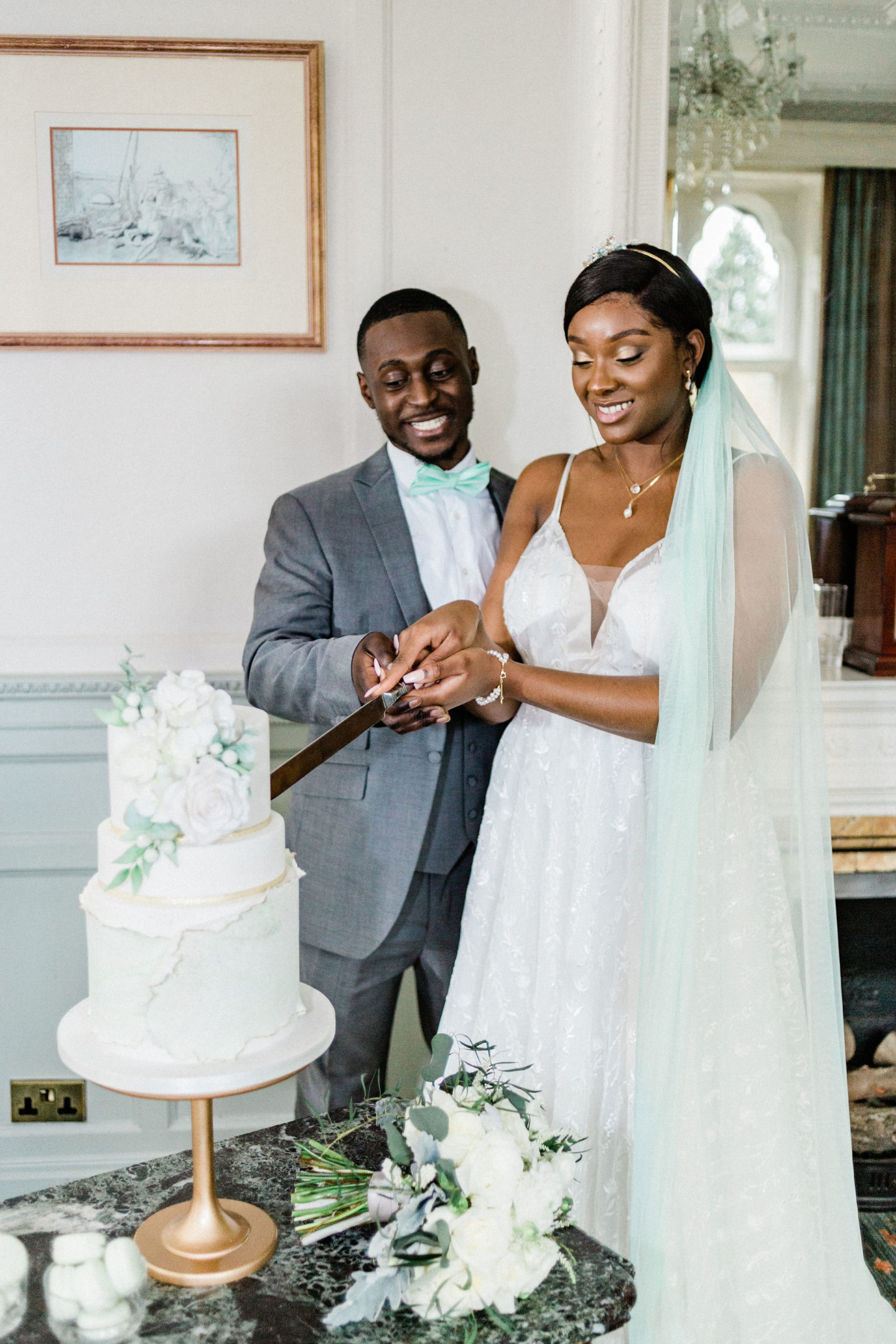 Mint Wedding With Rustic Luxe Styling At The Warren House Surrey