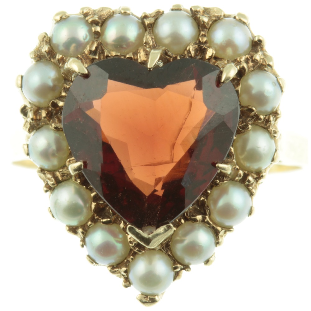 5 Reasons To Buy An Antique Engagement Ring With Carus Jewellery