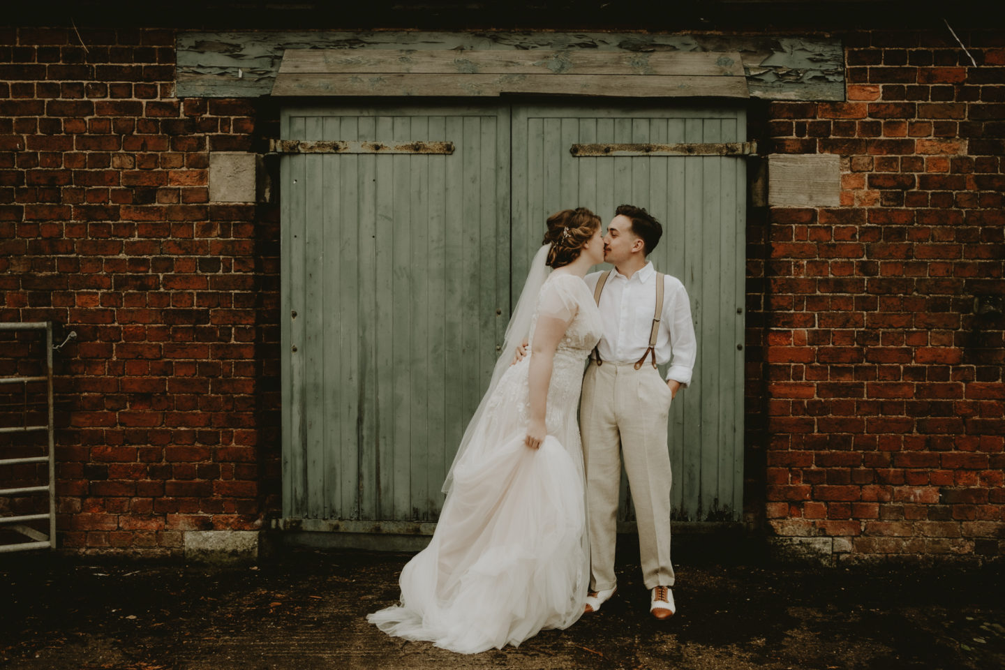 Romantic Intimate Wedding Inspiration With Vintage Vibes At Manor Farm