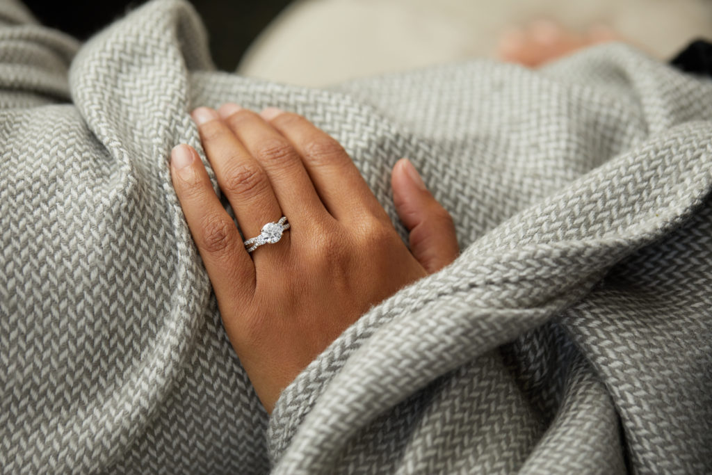 How to Choose an Engagement Ring Setting 