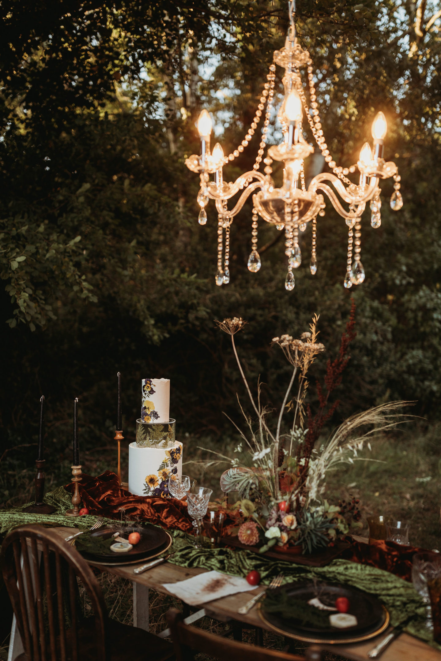 Eco-Weddding At Wellington Wood With Autumn Folklore Vibes