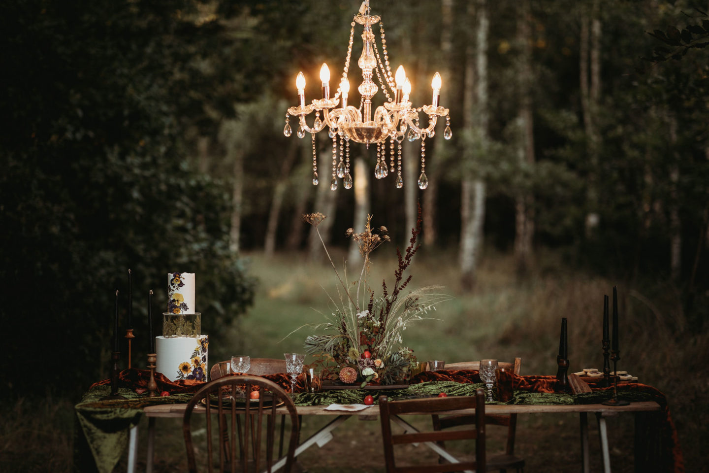 Eco-Weddding At Wellington Wood With Autumn Folklore Vibes