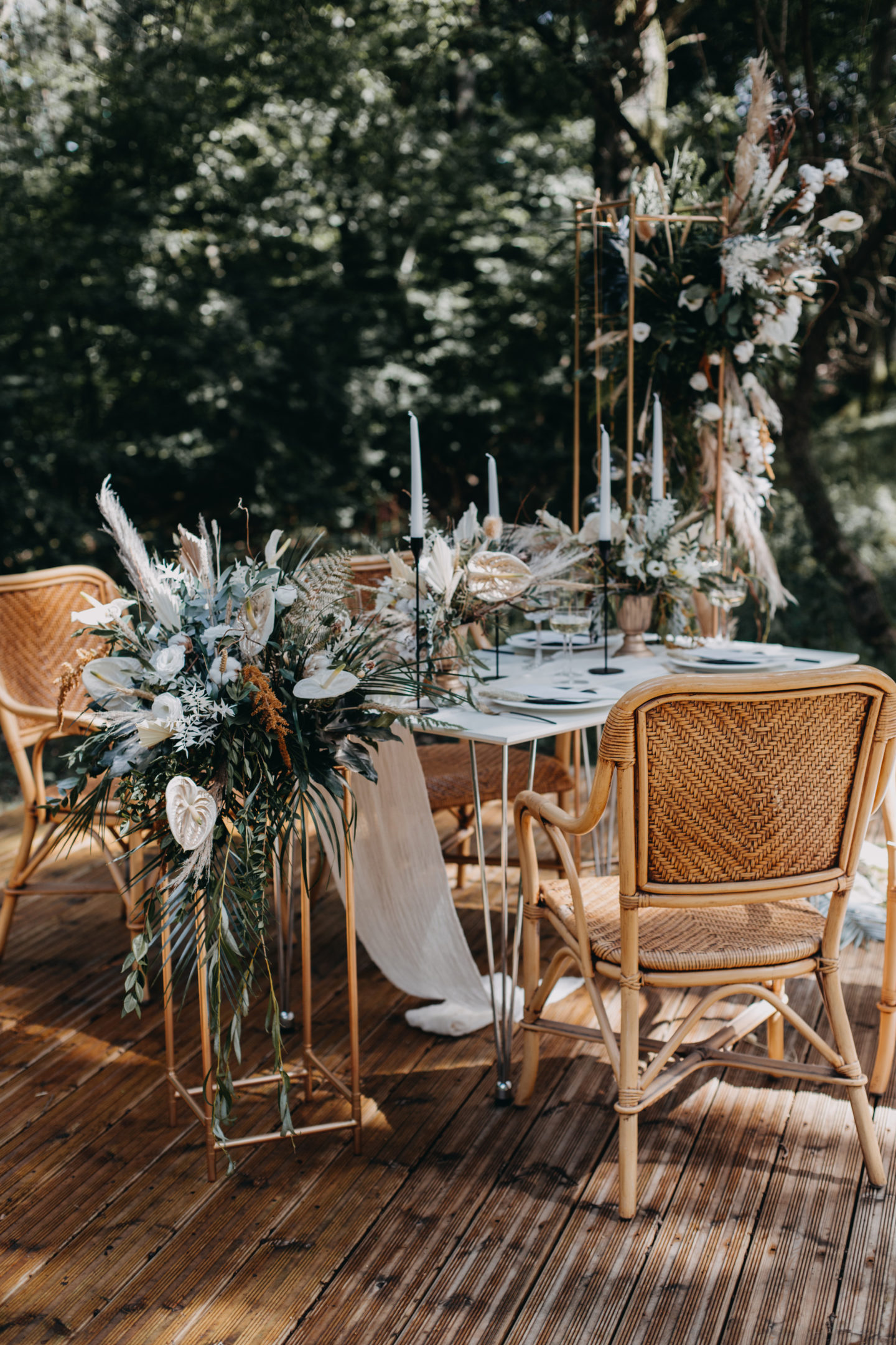 Modern Luxe Outdoor Wedding at Once Upon a Woodland, Hurley