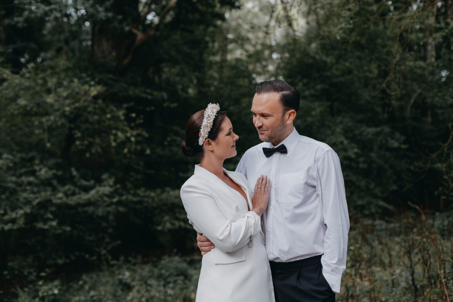 Modern Luxe Outdoor Wedding at Once Upon a Woodland, Hurley