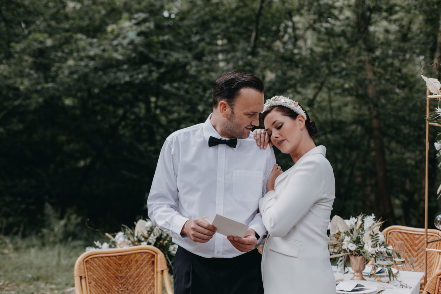 Modern Luxe Outdoor Wedding at Once Upon a Woodland, Hurley