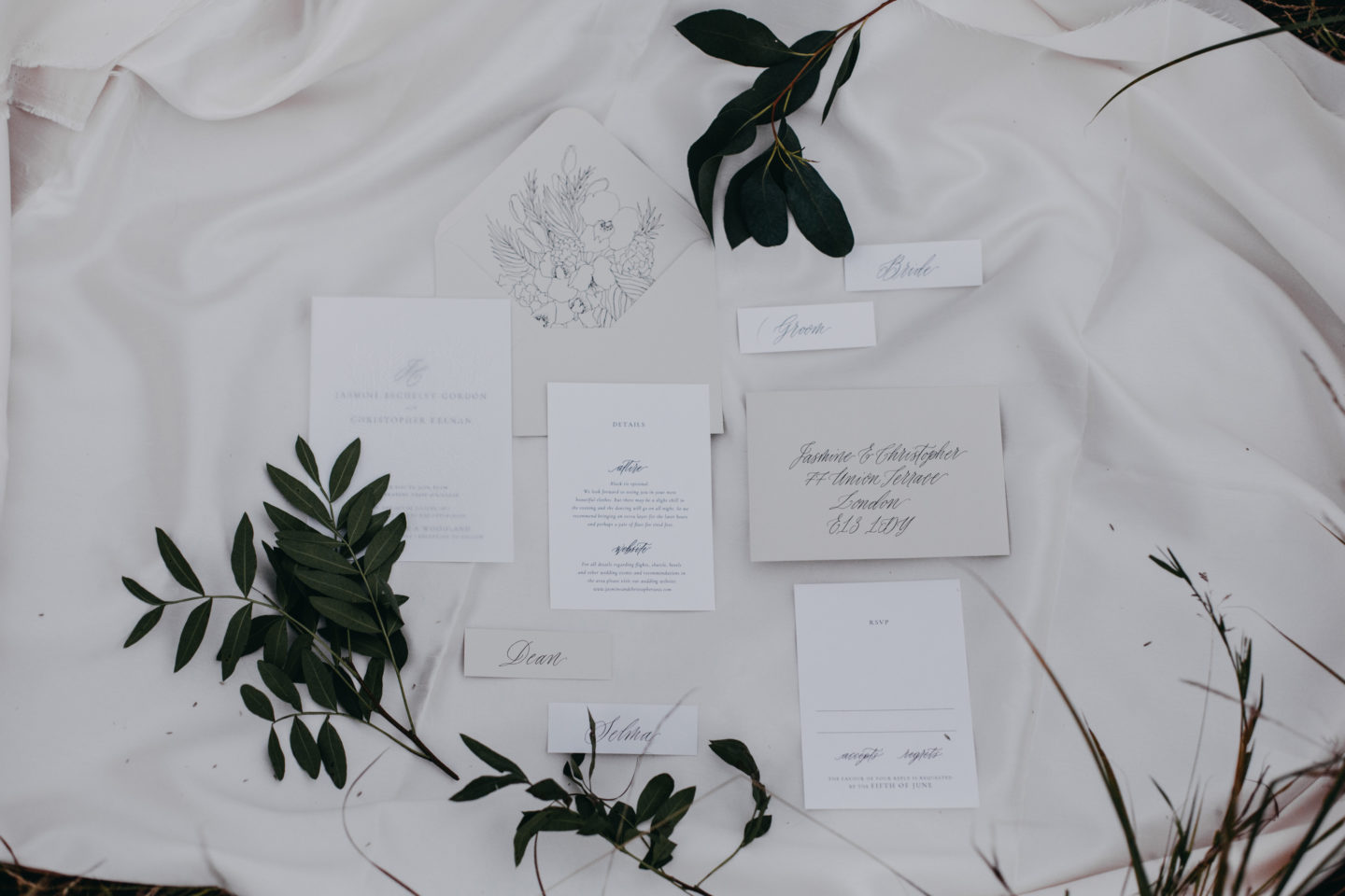 Modern Luxe Outdoor Wedding at Once Upon a Woodland, Hurley