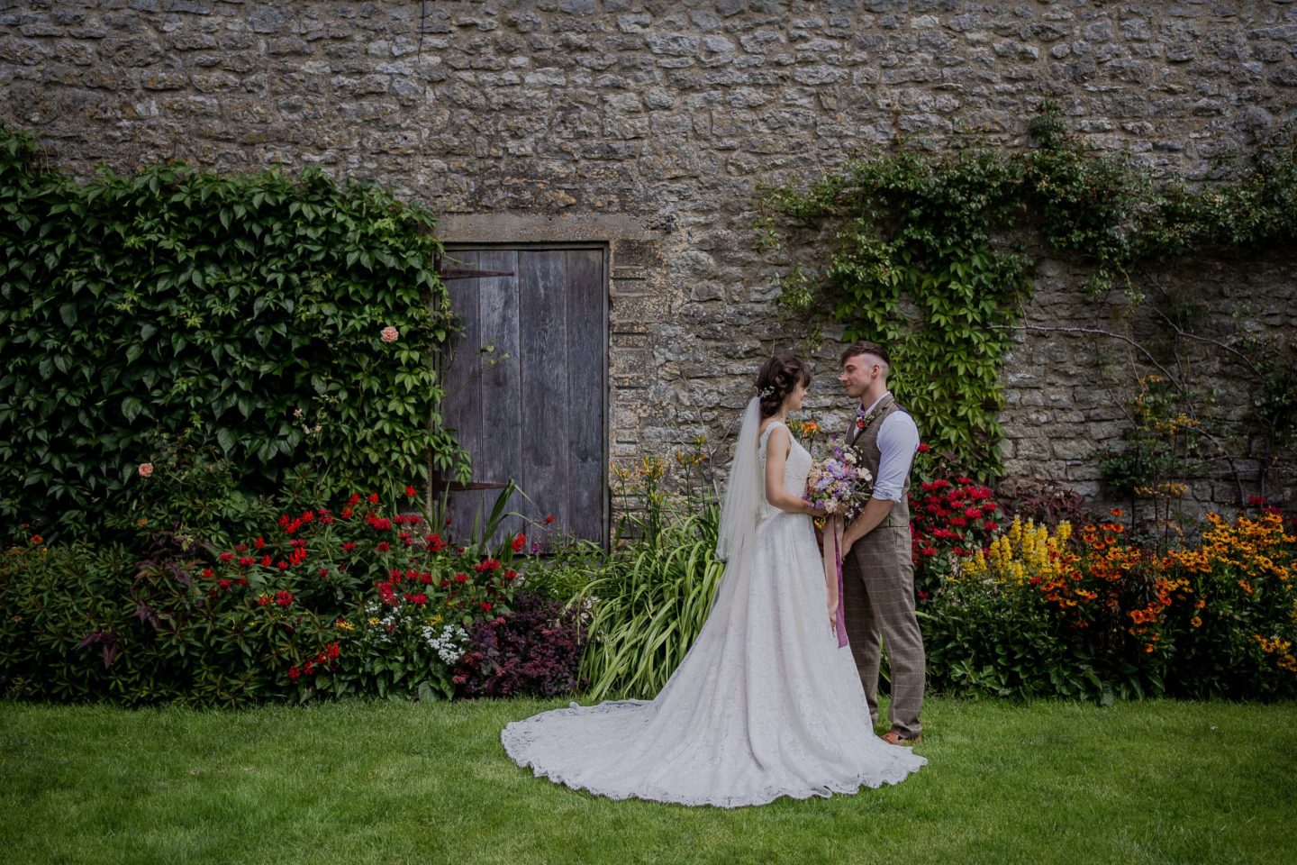 An Intimate Luxury Elopement With Romantic Vibes At Priston Mill, Somerset