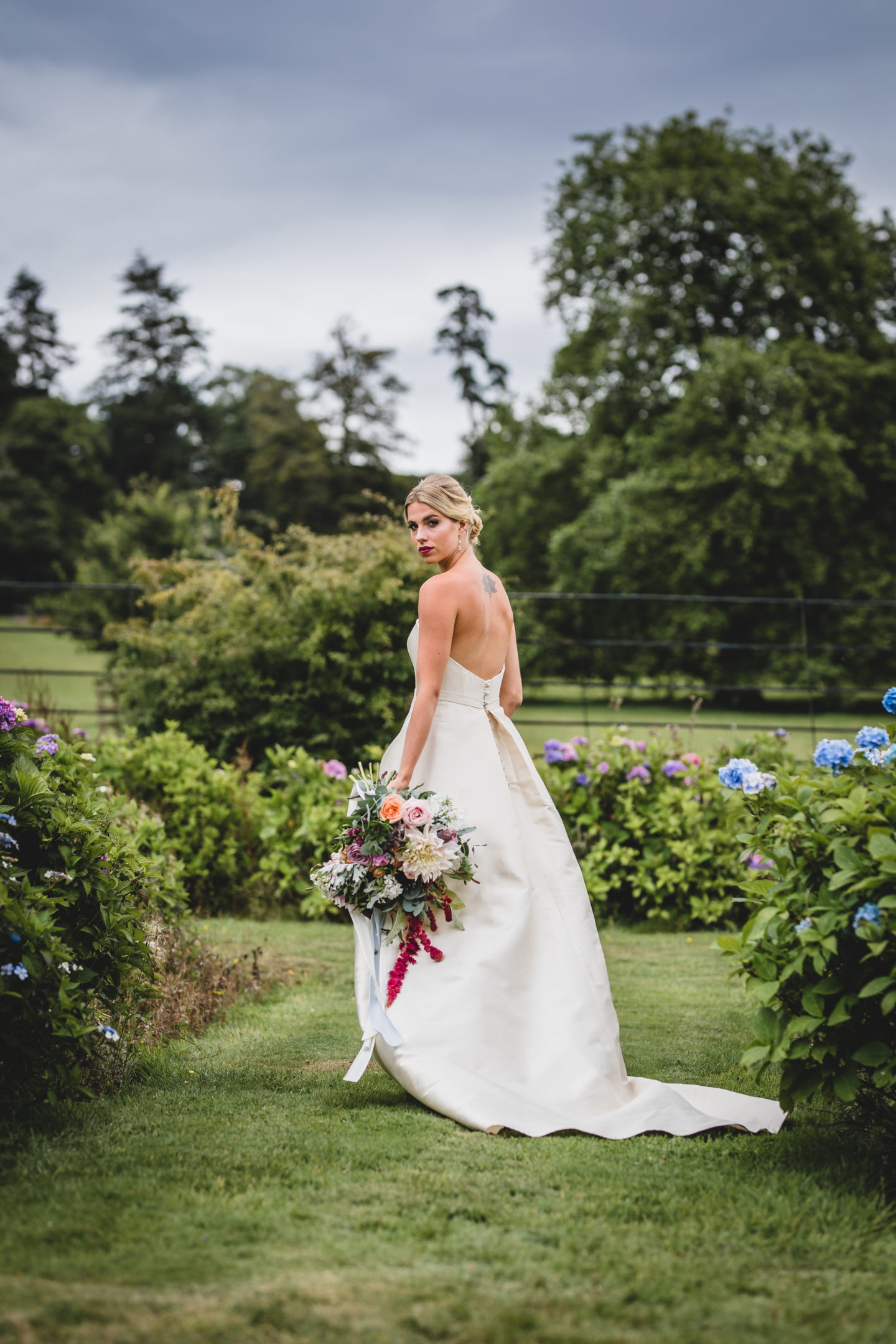 Elegant Autumn Wedding Inspiration With Traditional Vibes at Crowcombe Court Somerset